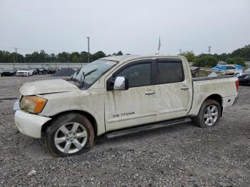  Salvage Nissan Titan
