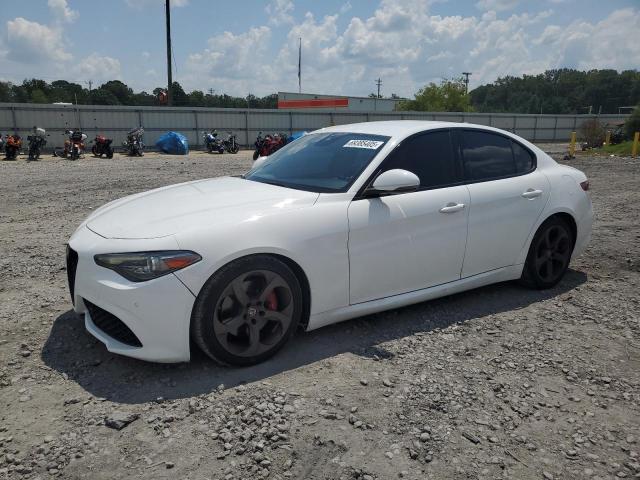  Salvage Alfa Romeo Giulia