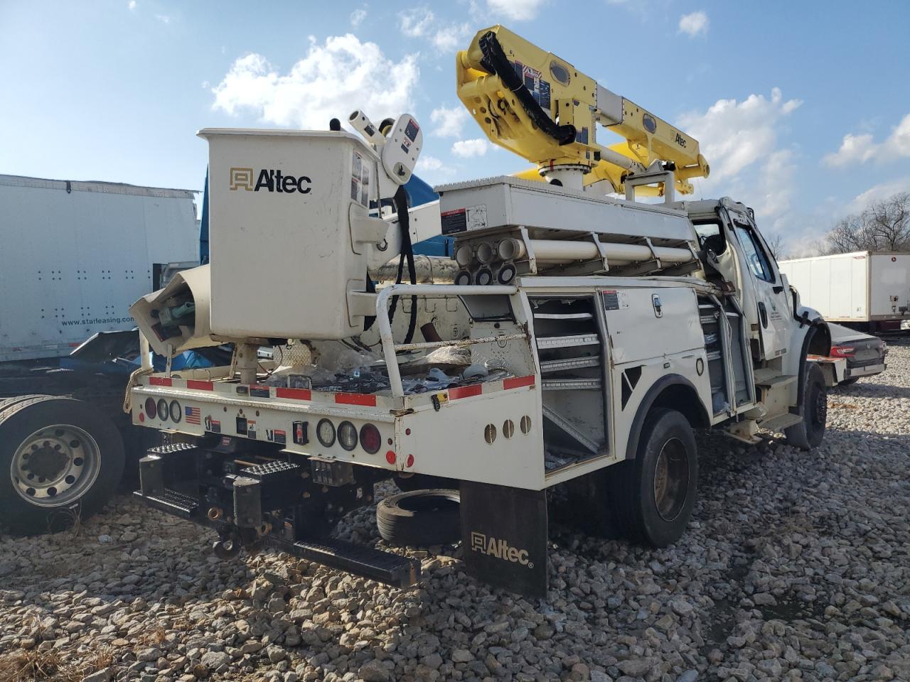 Freightliner M2 106 Medium Duty Image 9