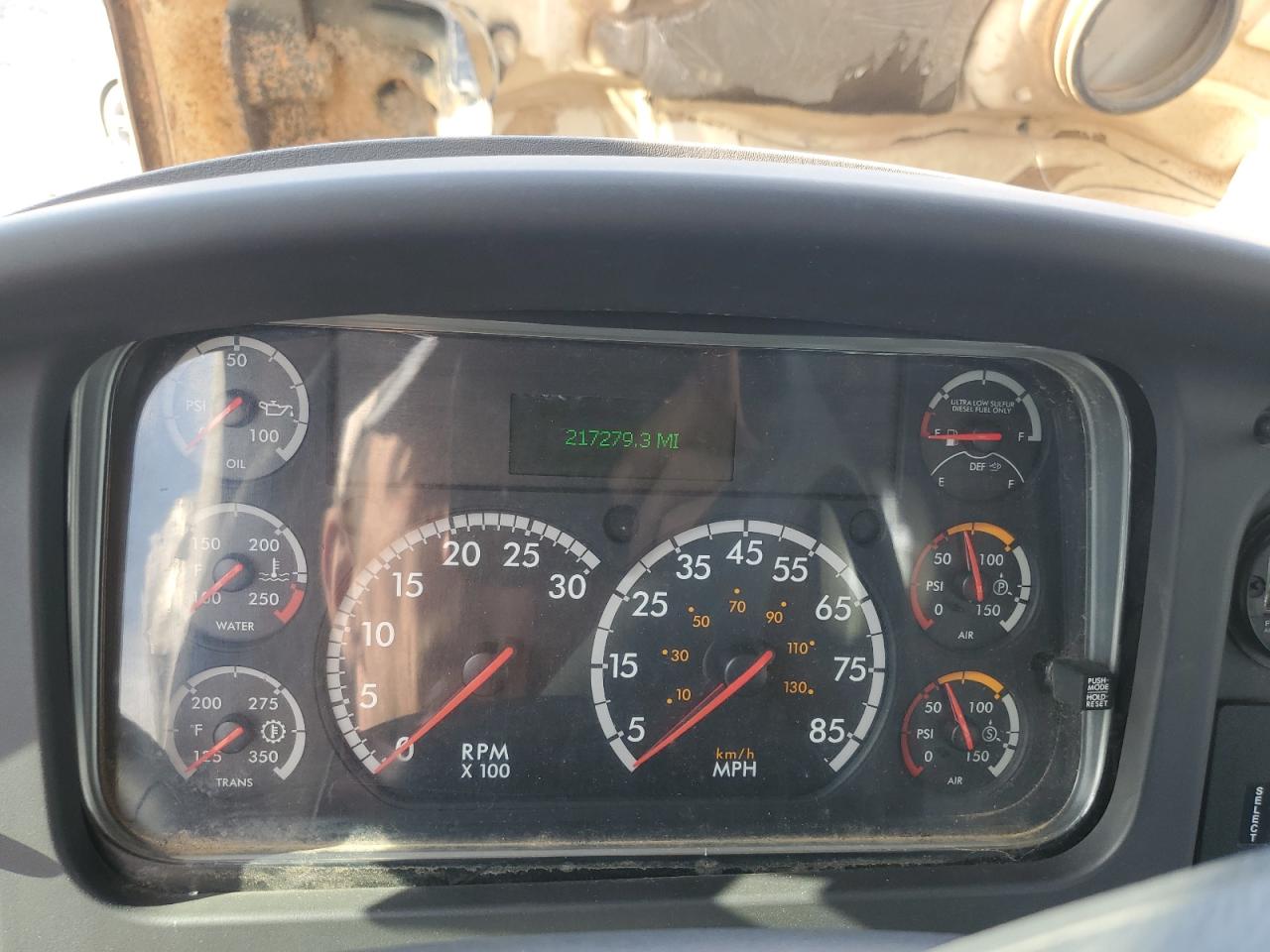 Freightliner M2 106 Medium Duty Image 3