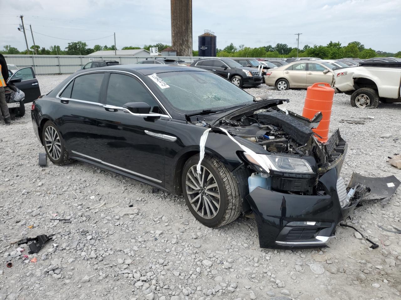 Lincoln Continental Select Image 3