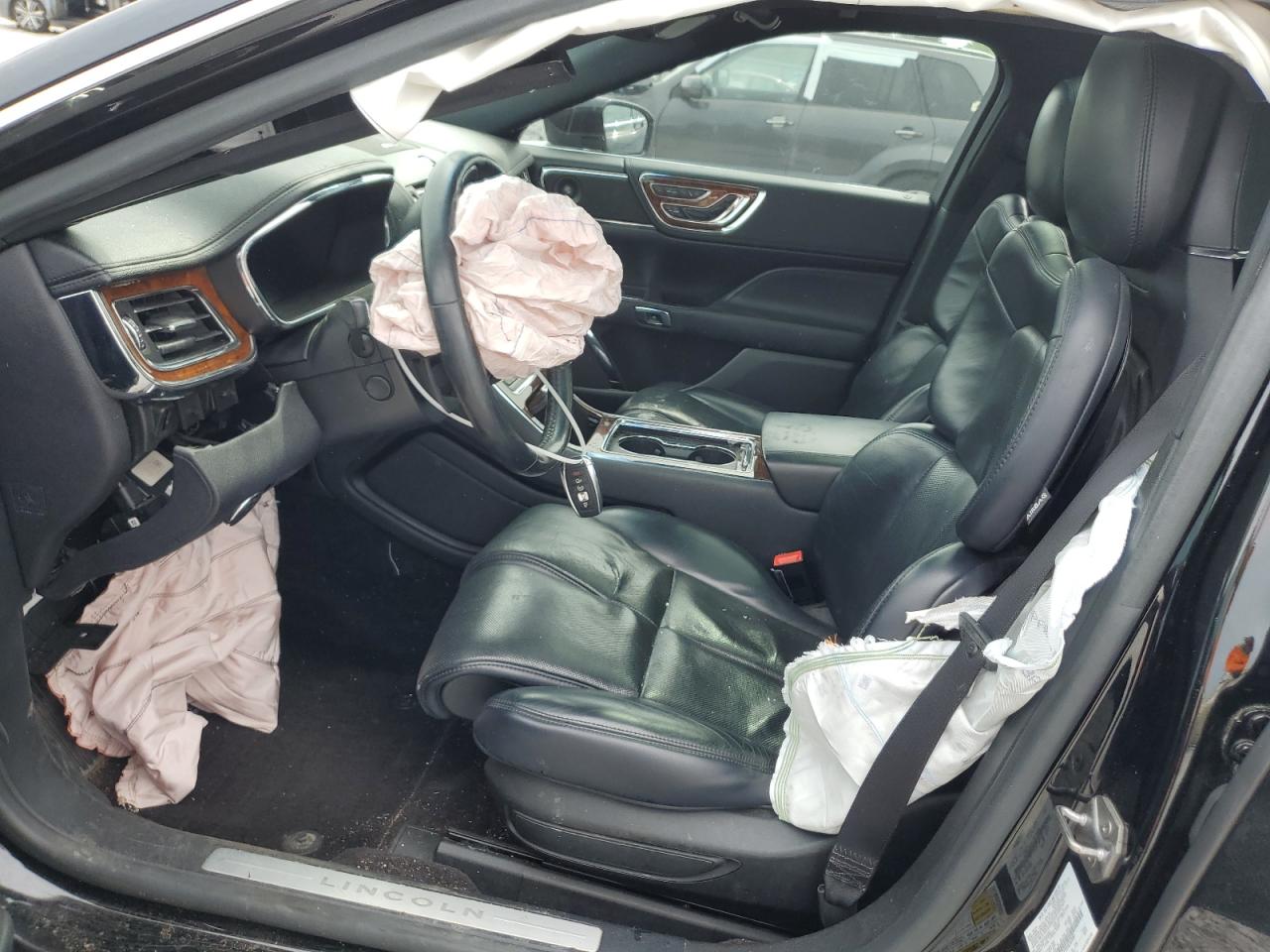 Lincoln Continental Select Image 9