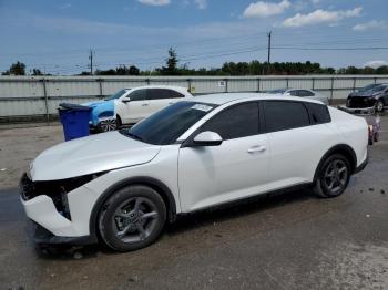  Salvage Kia K4 Lx