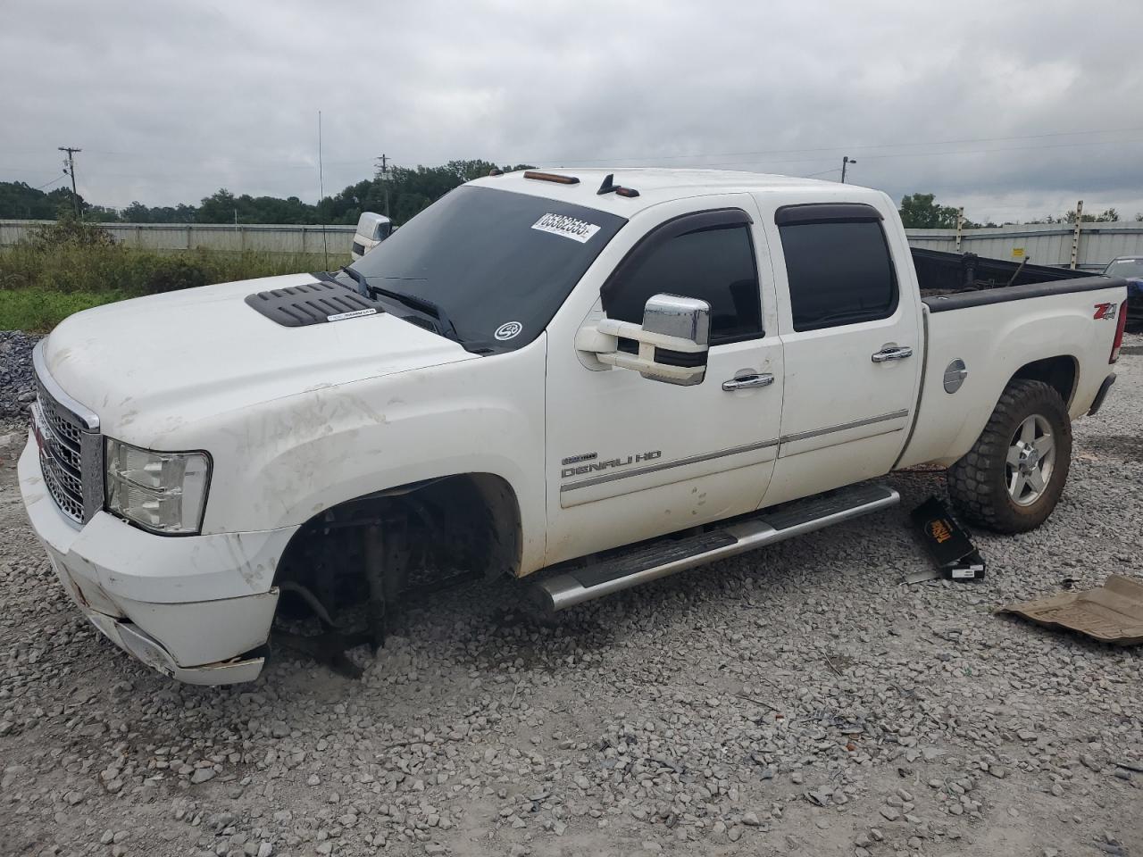 GMC Sierra K2500 Denali Image 1
