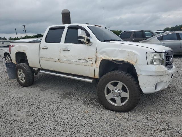 GMC Sierra K2500 Denali Image 8