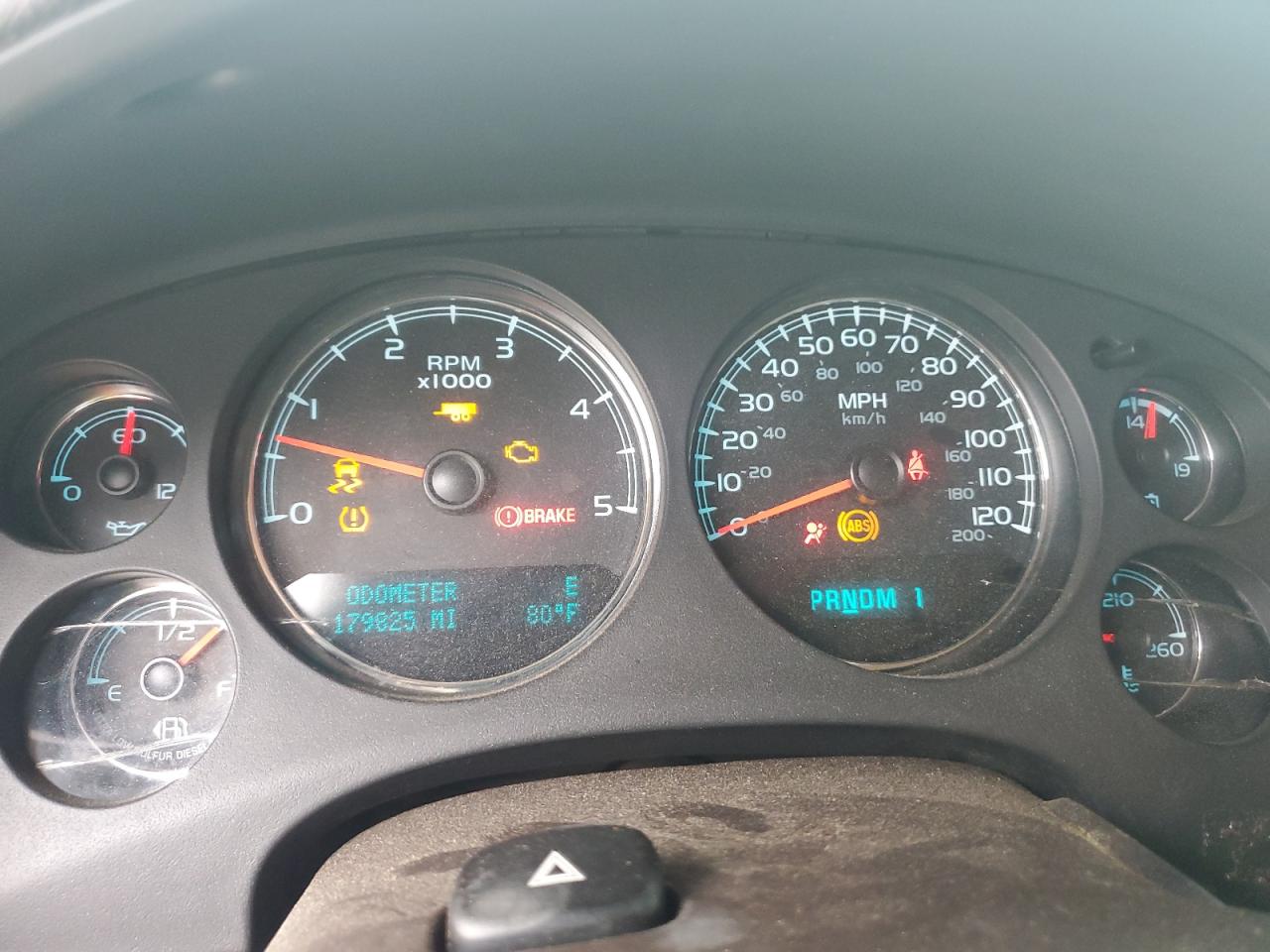 GMC Sierra K2500 Denali Image 3