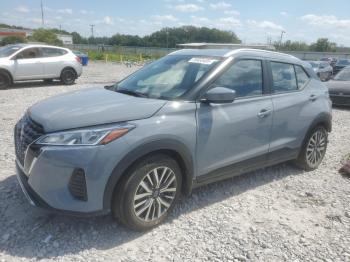  Salvage Nissan Kicks