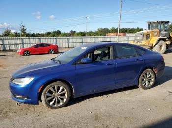  Salvage Chrysler 200
