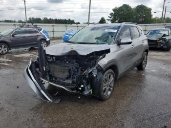  Salvage Kia Seltos