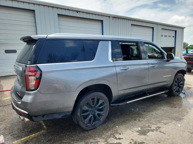 Chevrolet Suburban C1500 Premier Image 3