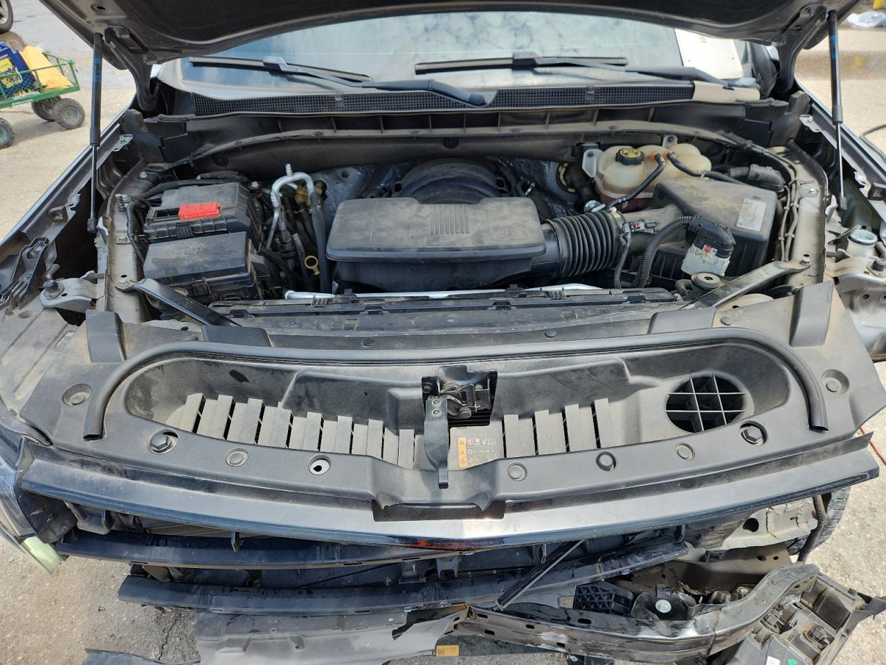 Chevrolet Suburban C1500 Premier Image 11