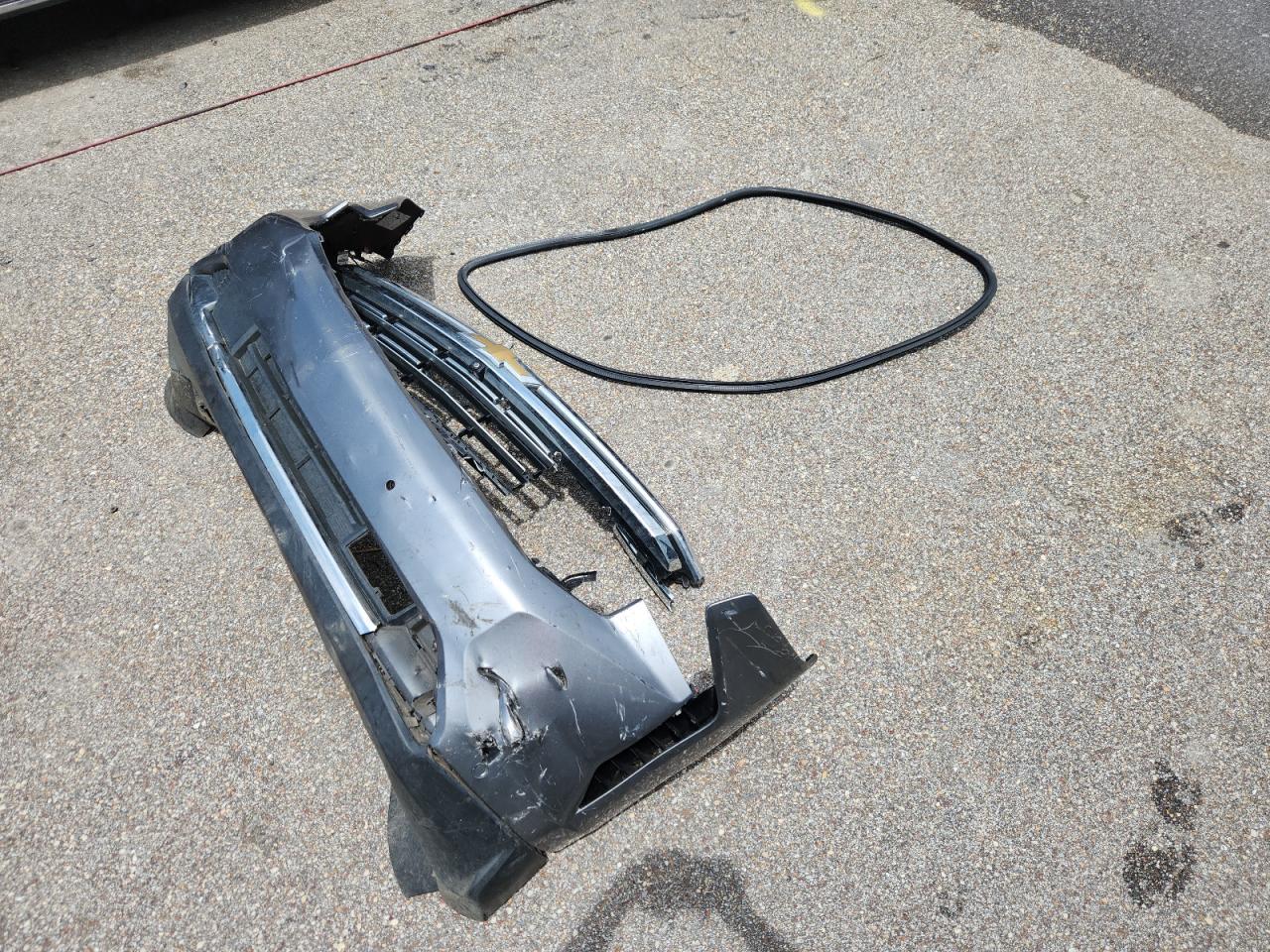 Chevrolet Suburban C1500 Premier Image 13