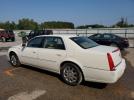 Cadillac DTS Image 2