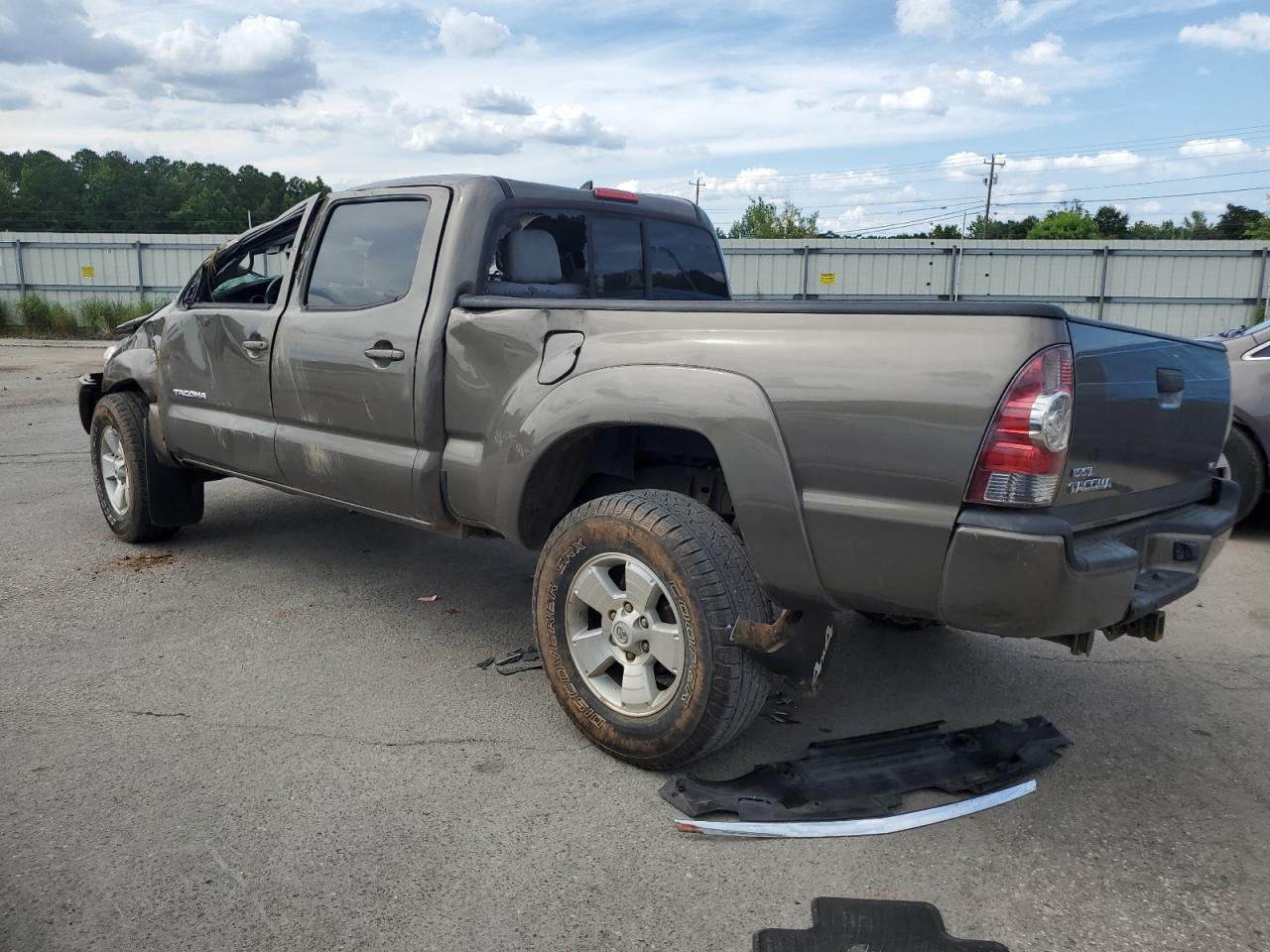 Toyota Tacoma Double Cab Long Bed Image 3