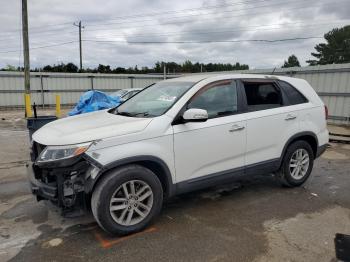  Salvage Kia Sorento