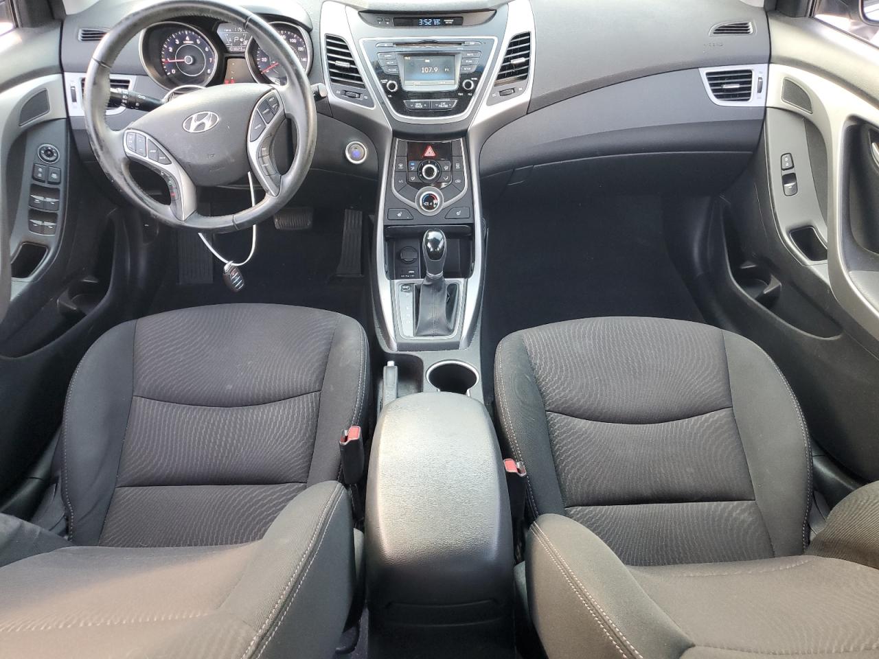 Hyundai ELANTRA Se Image 12