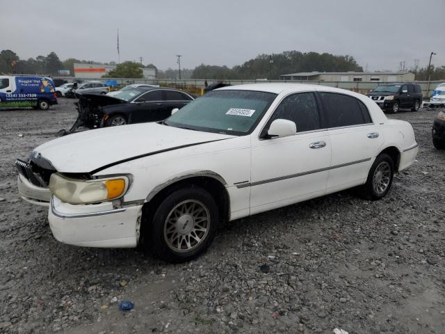  Salvage Lincoln Towncar