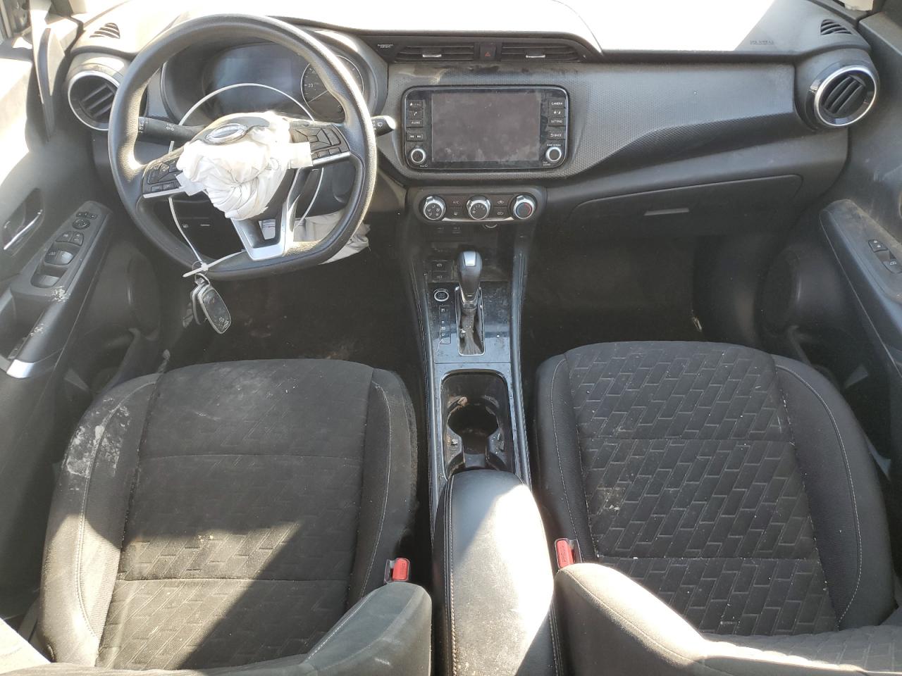 Nissan Kicks Sv Image 13
