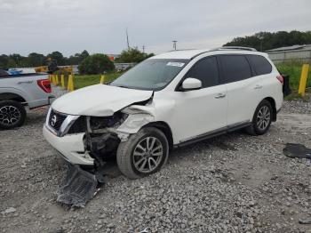  Salvage Nissan Pathfinder