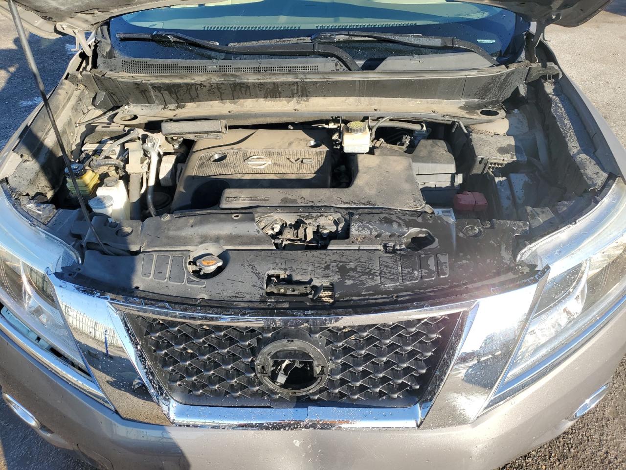 Nissan Pathfinder S Image 13