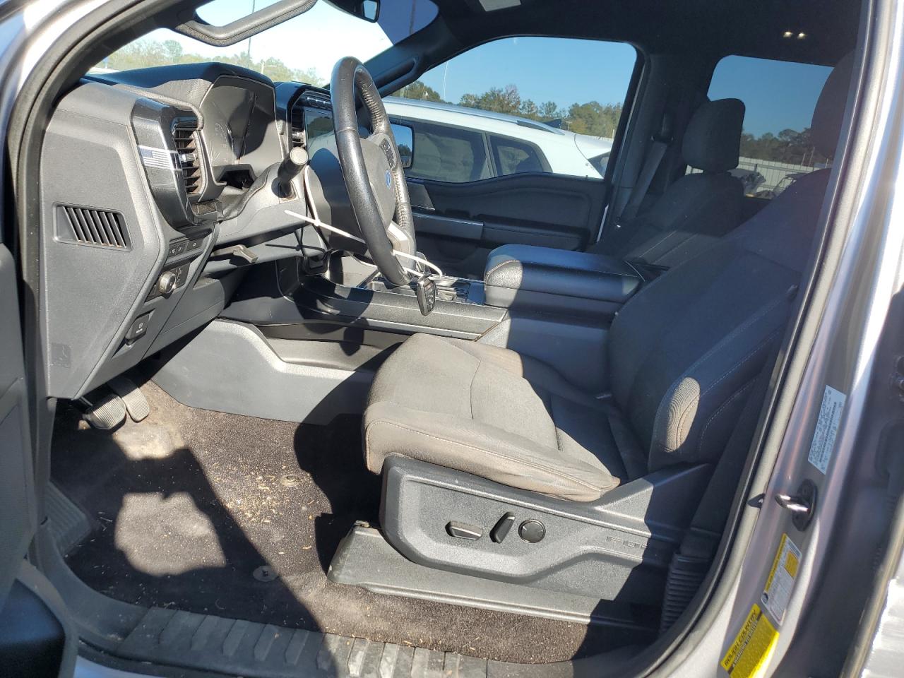 Ford F-150 Supercrew Image 3