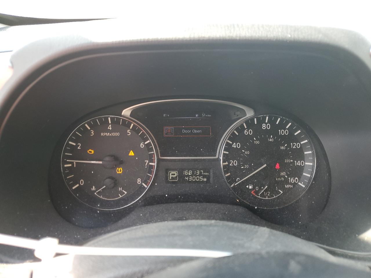 Nissan Pathfinder S Image 13