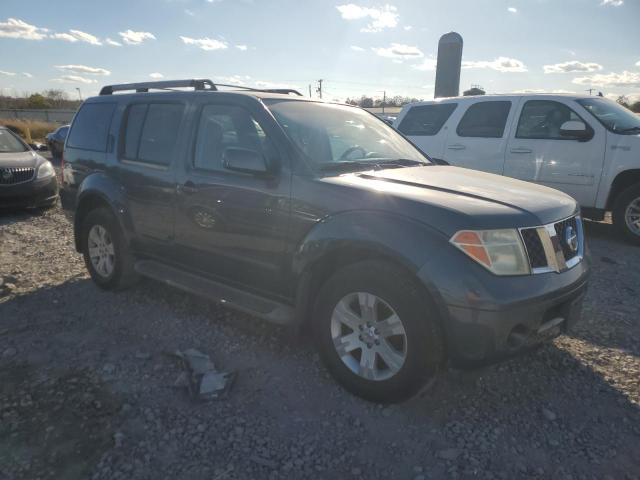 Nissan Pathfinder Le Image 2