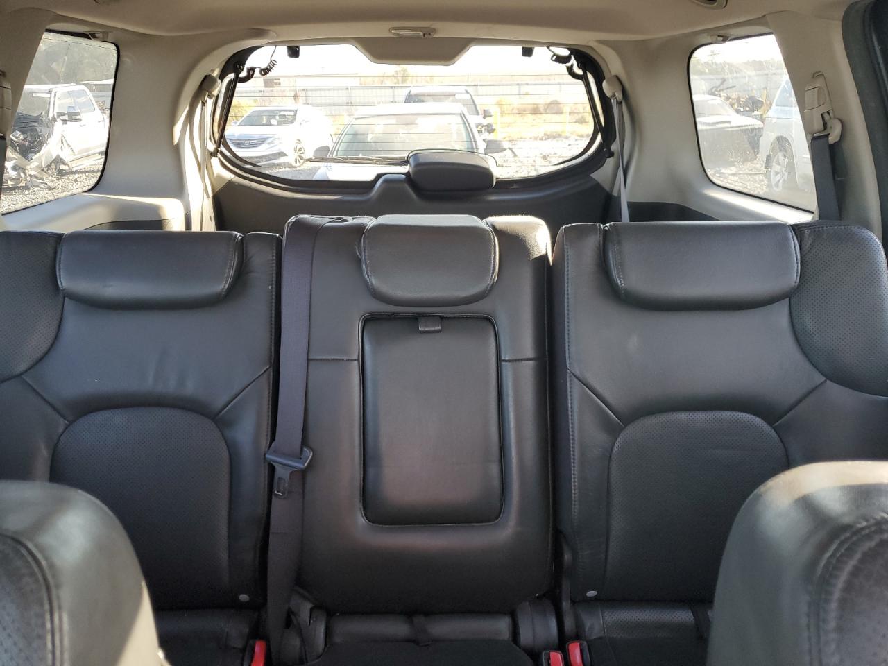 Nissan Pathfinder Le Image 8