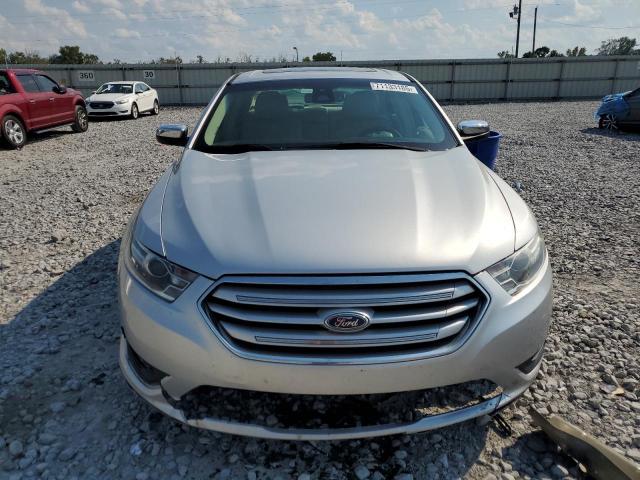 Ford Taurus Limited Image 9