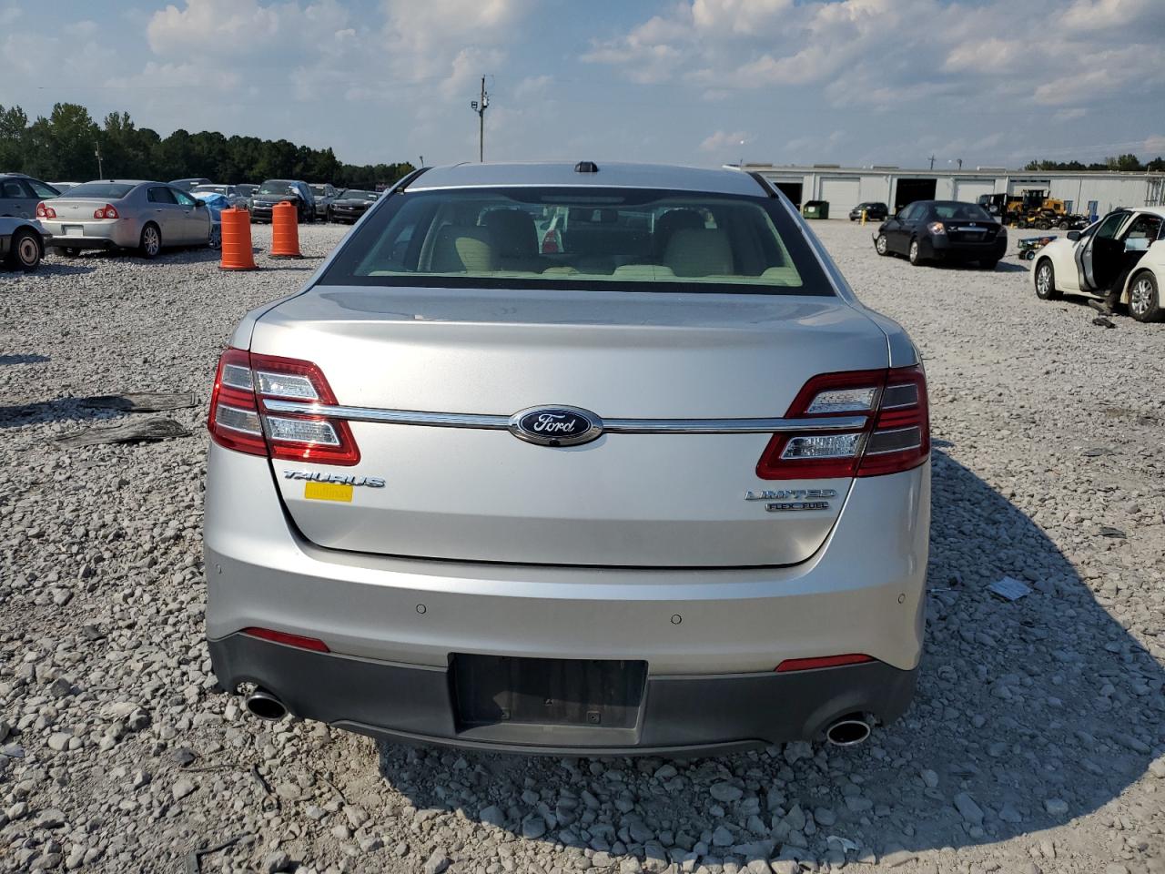 Ford Taurus Limited Image 7