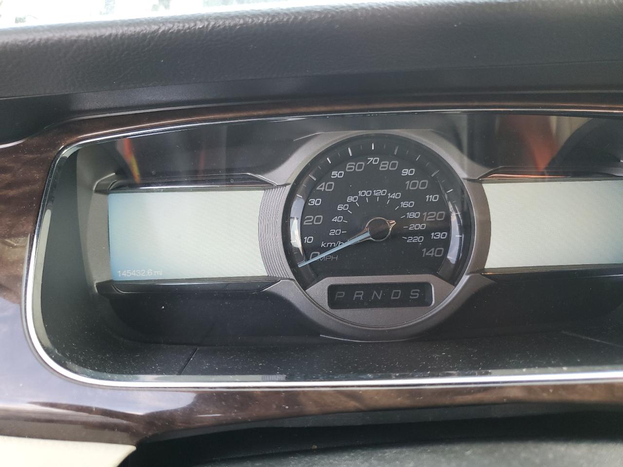 Ford Taurus Limited Image 10