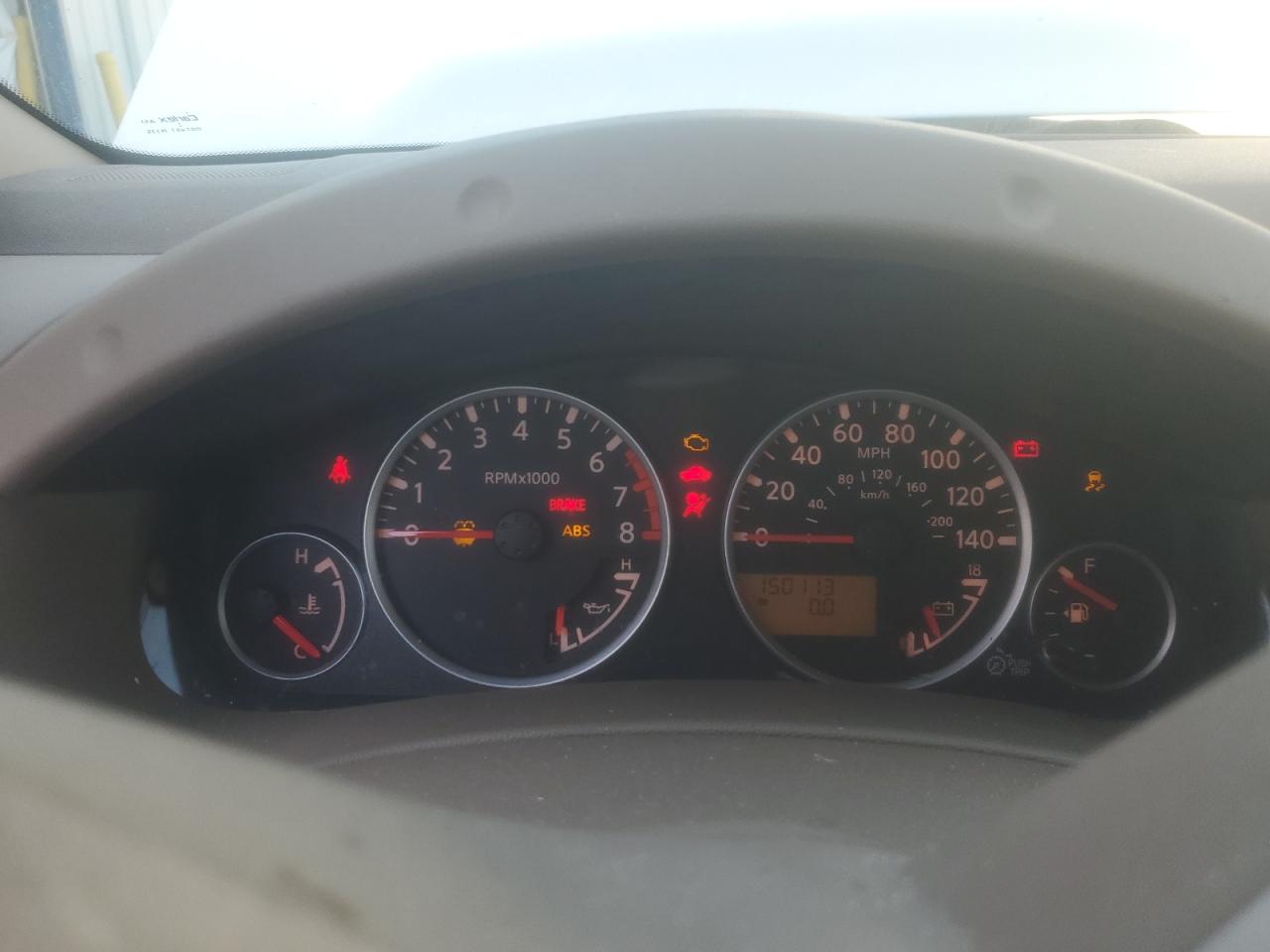 Nissan Pathfinder S Image 6