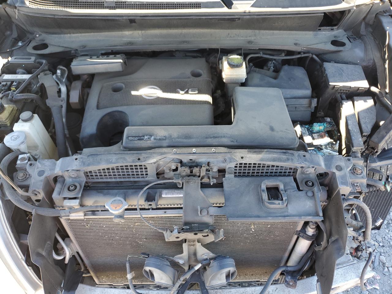 Nissan Pathfinder S Image 11