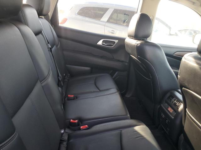 Nissan Pathfinder Platinum Image 10
