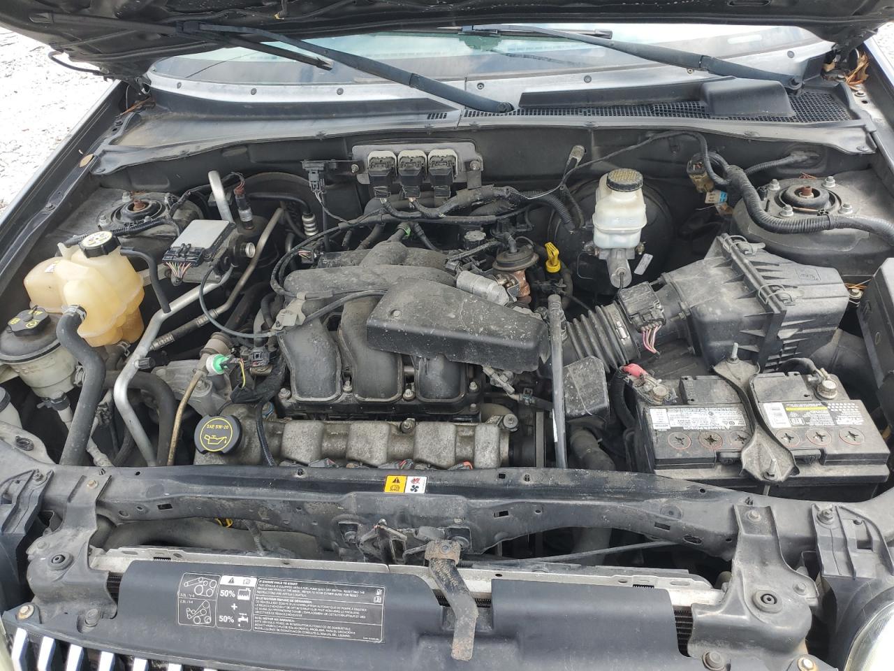 Mercury Mariner Image 12