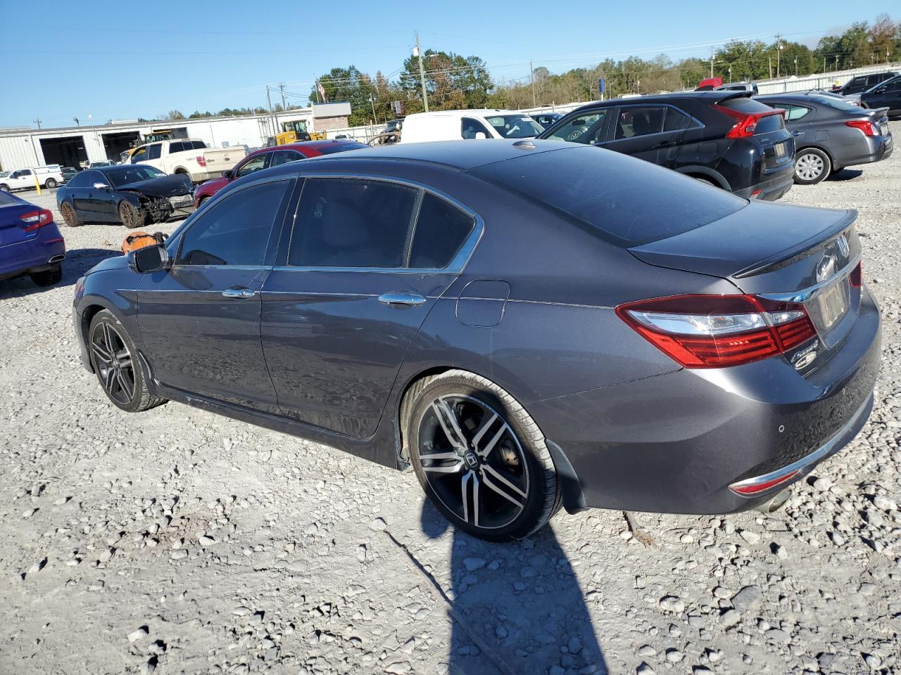 Honda Accord Touring Image 2