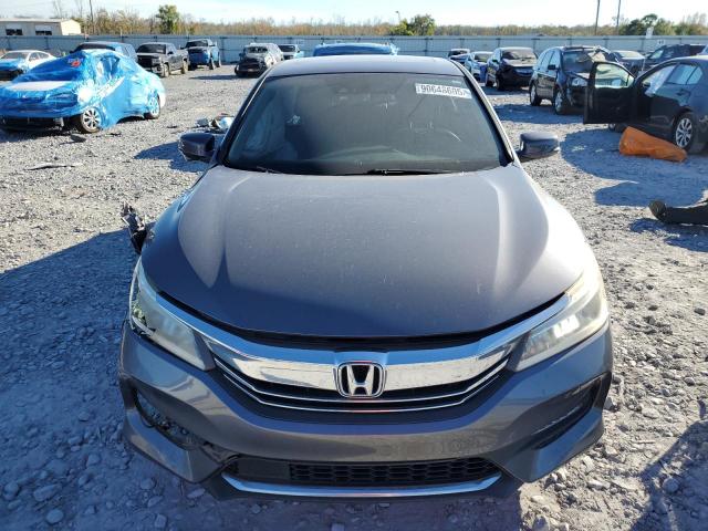 Honda Accord Touring Image 5