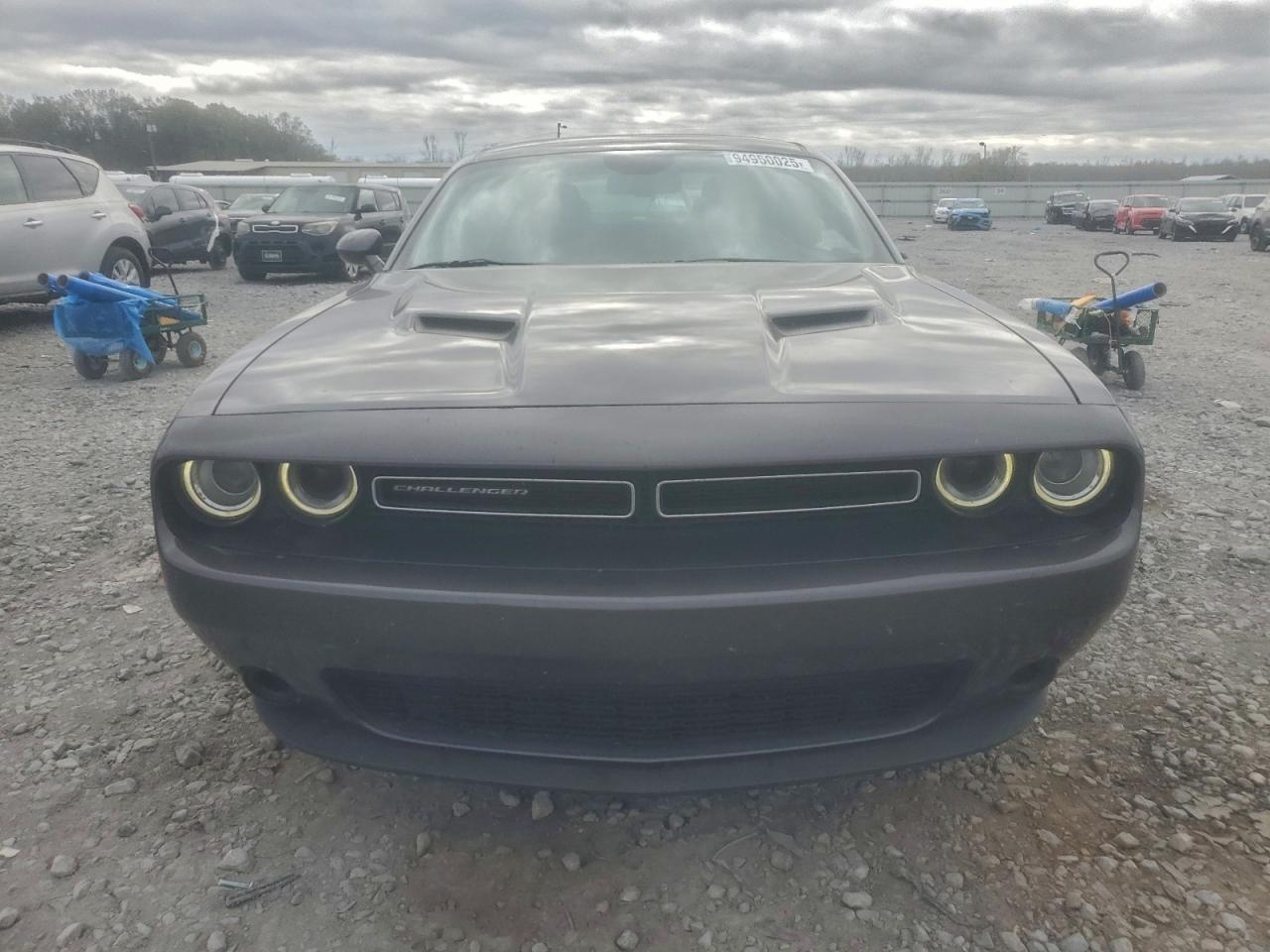 Dodge Challenger Sxt Image 10