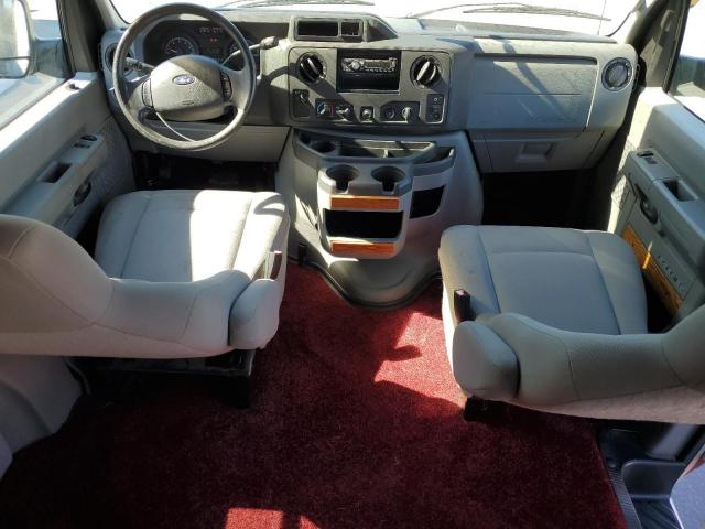 Ford Econoline E250 Van Image 8