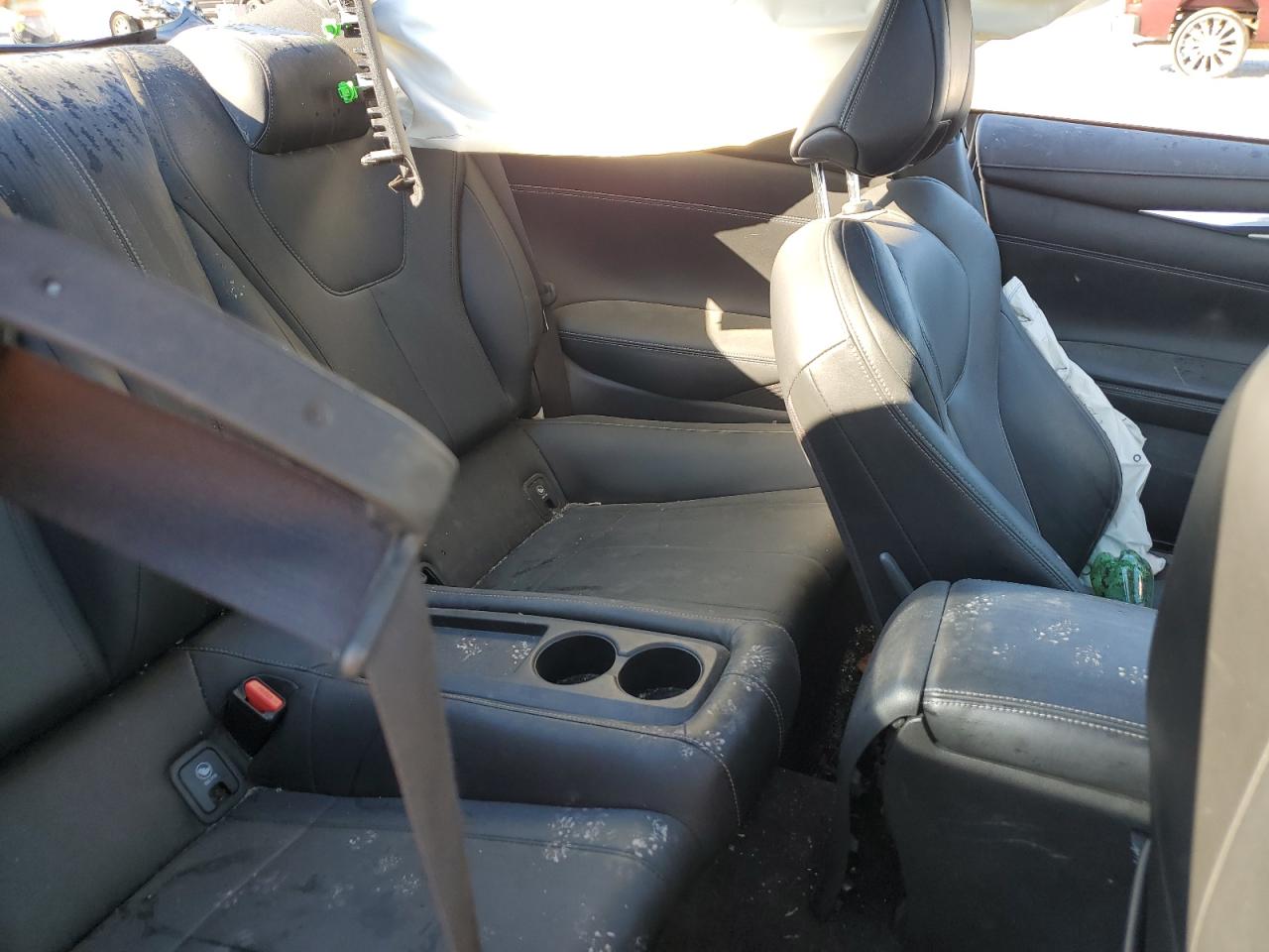 INFINITI Q60 Base Image 3