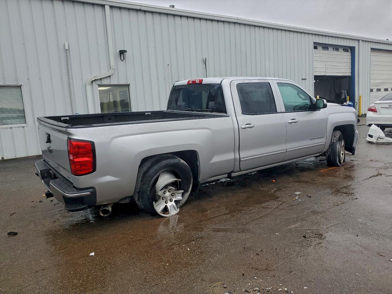 Chevrolet Silverado C1500 Lt Image 3
