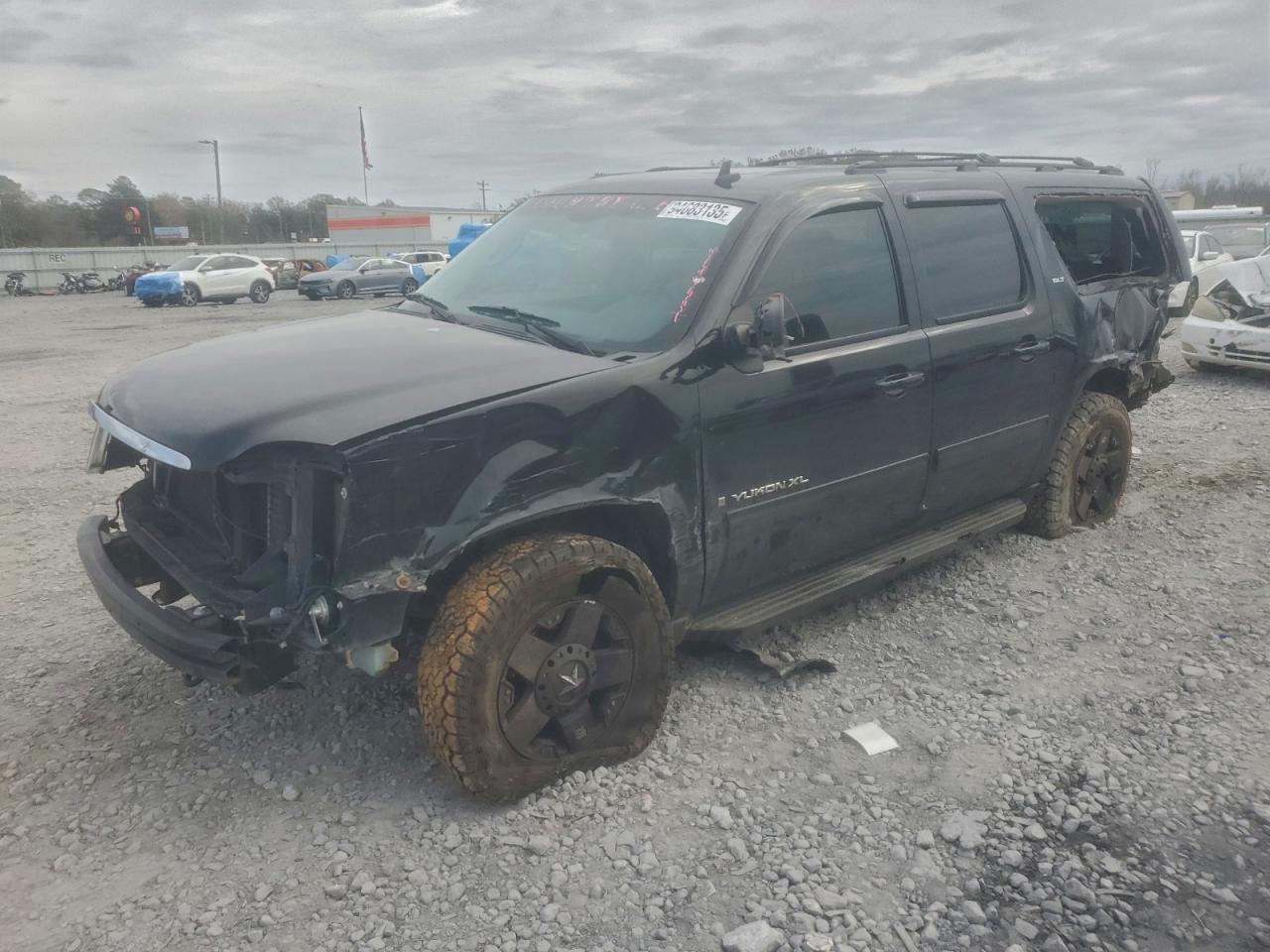 GMC Yukon C1500 Slt Image 1