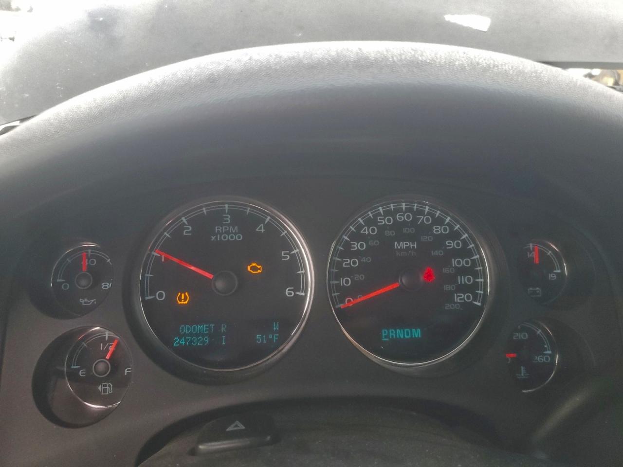 GMC Yukon C1500 Slt Image 2