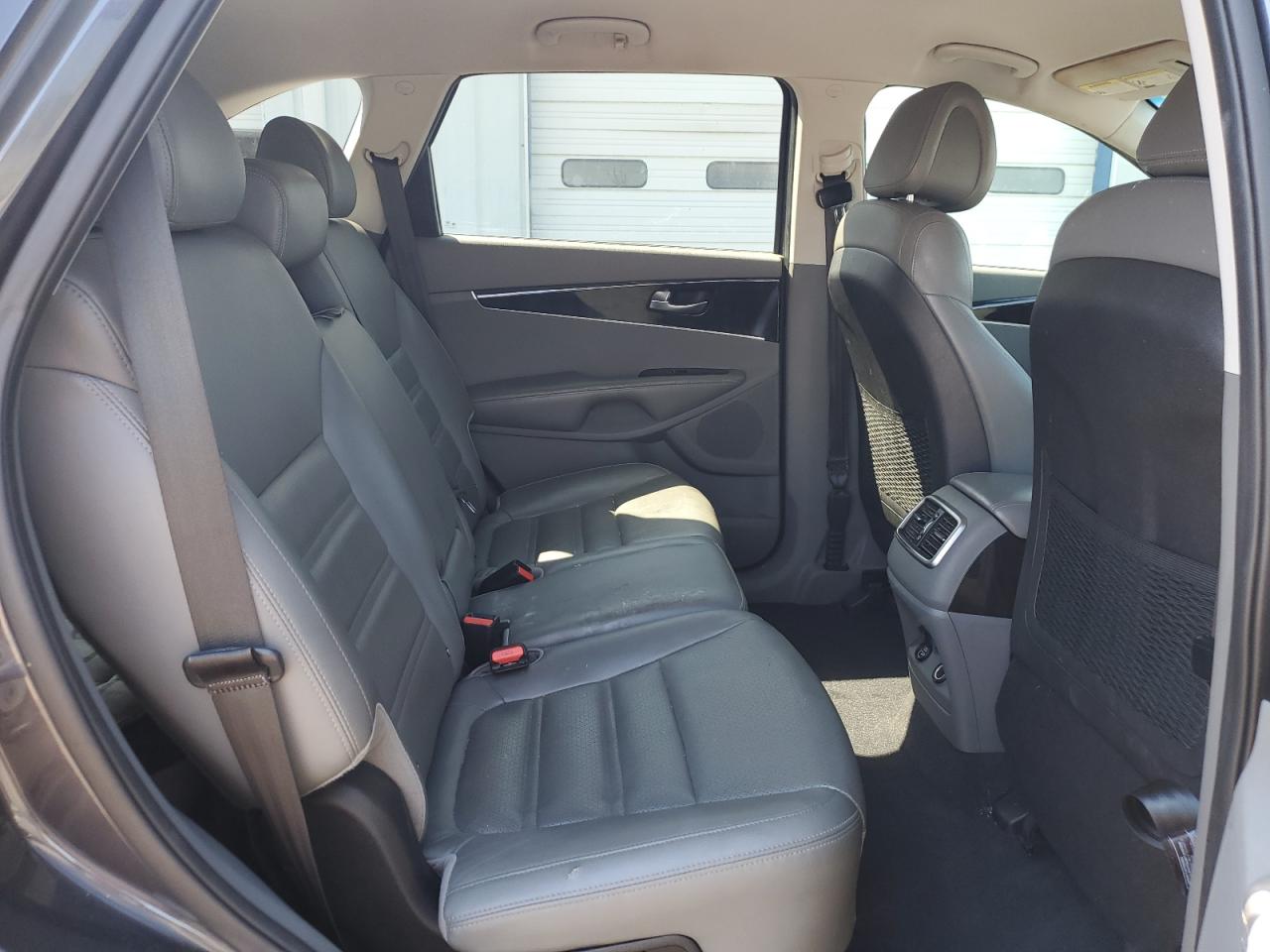 Kia Sorento Ex Image 11