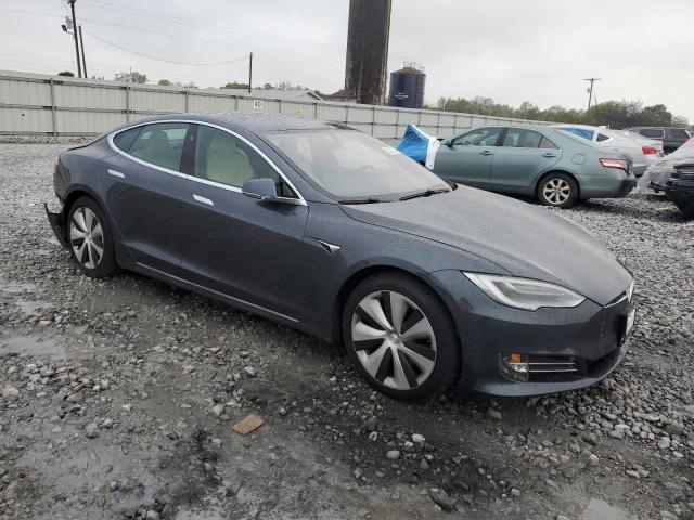 Tesla Model S Image 12
