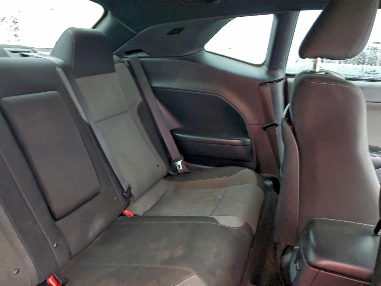 Dodge Challenger Sxt Image 9