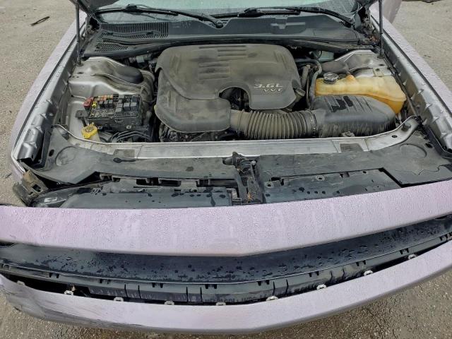 Dodge Challenger Sxt Image 12