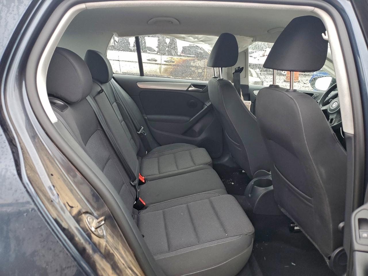 Volkswagen Golf Image 6