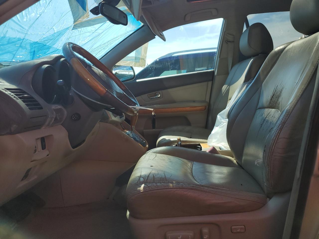 Lexus RX 330 Image 8