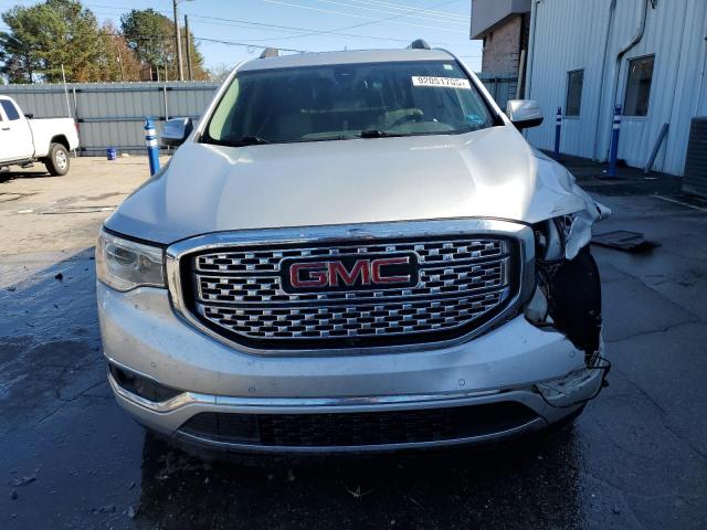 GMC Acadia Denali Image 10